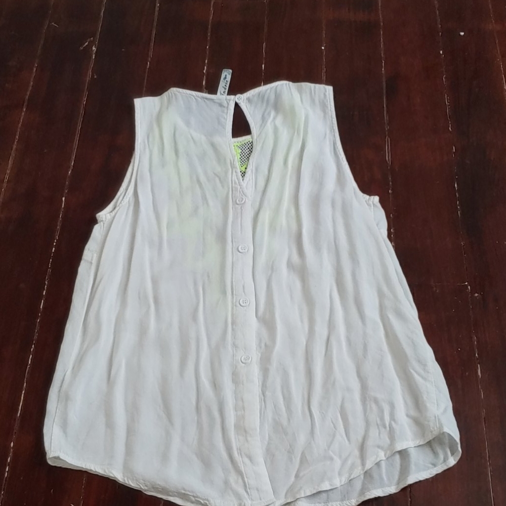 Embroidered Mesh Front Top - Picture 2 of 3